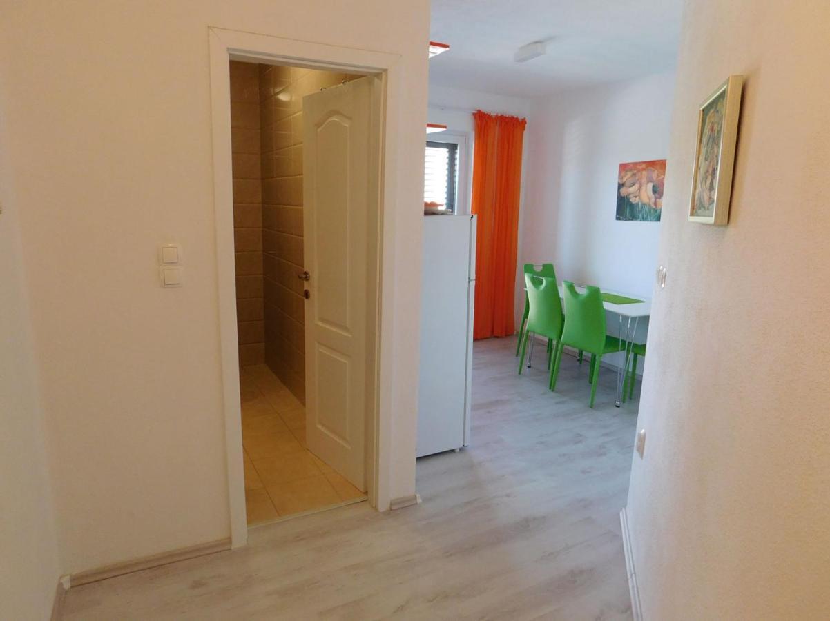 Villa Renata - Apartment Zeleni Povlja  Εξωτερικό φωτογραφία